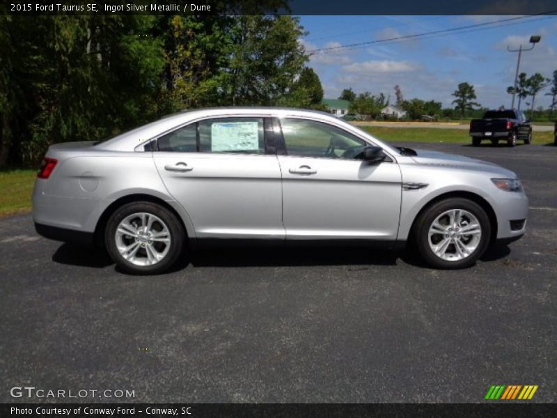 Ingot Silver Metallic / Dune 2015 Ford Taurus SE