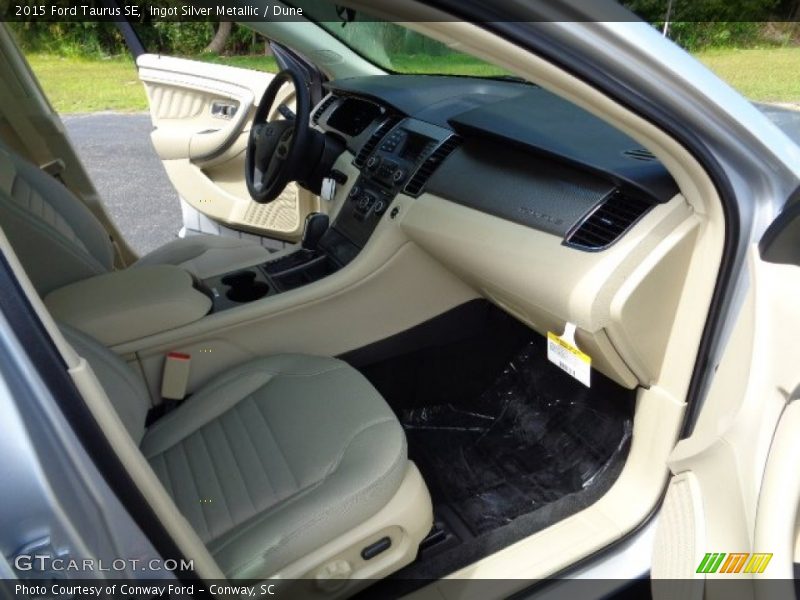Ingot Silver Metallic / Dune 2015 Ford Taurus SE