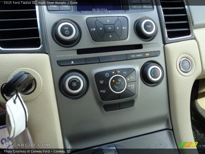 Controls of 2015 Taurus SE