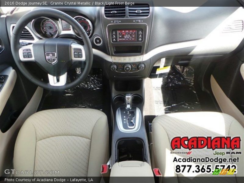 Granite Crystal Metallic / Black/Light Frost Beige 2016 Dodge Journey SE