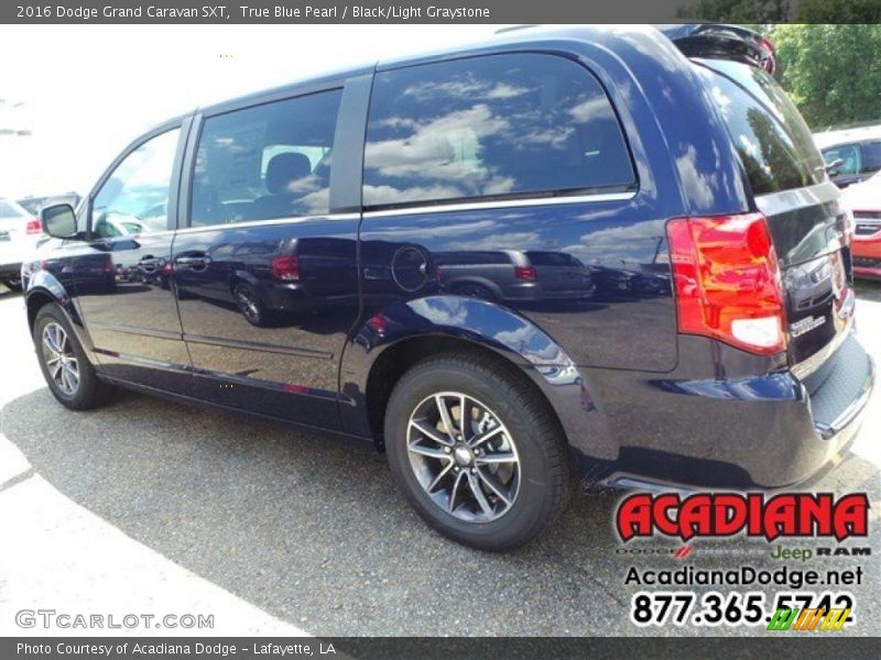True Blue Pearl / Black/Light Graystone 2016 Dodge Grand Caravan SXT