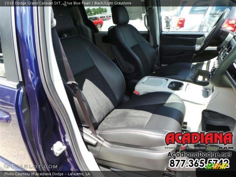 True Blue Pearl / Black/Light Graystone 2016 Dodge Grand Caravan SXT