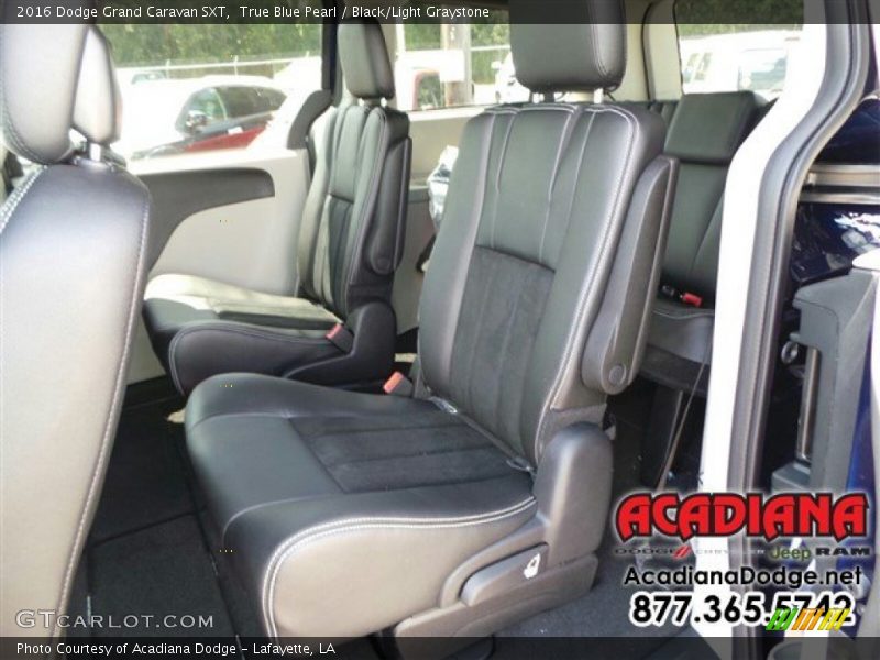 True Blue Pearl / Black/Light Graystone 2016 Dodge Grand Caravan SXT