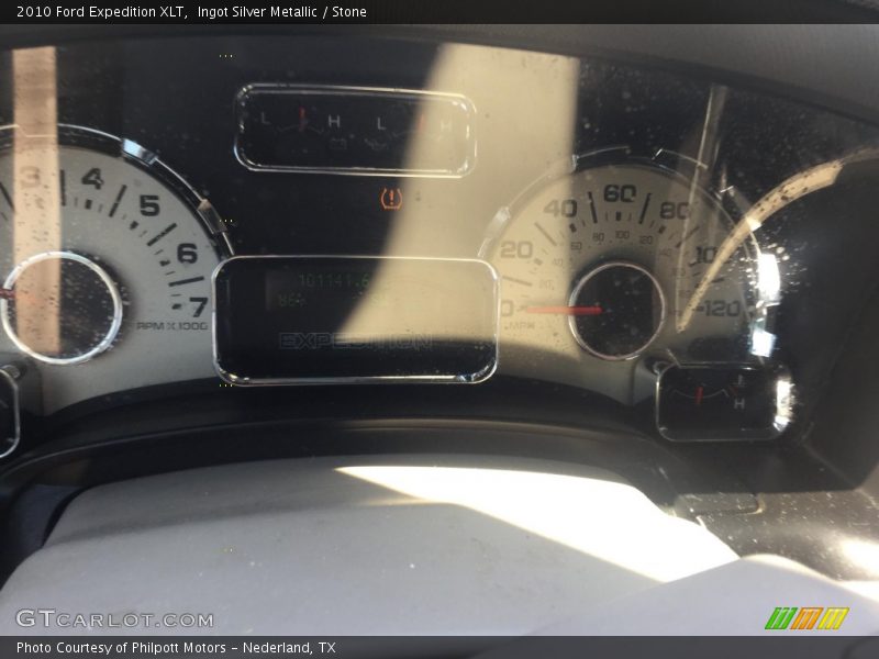 Ingot Silver Metallic / Stone 2010 Ford Expedition XLT
