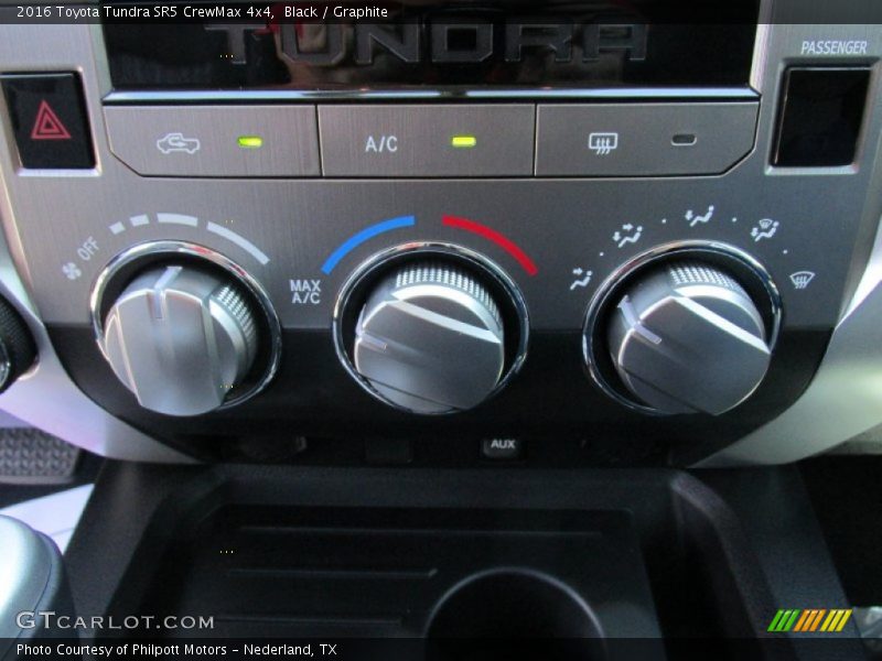 Black / Graphite 2016 Toyota Tundra SR5 CrewMax 4x4