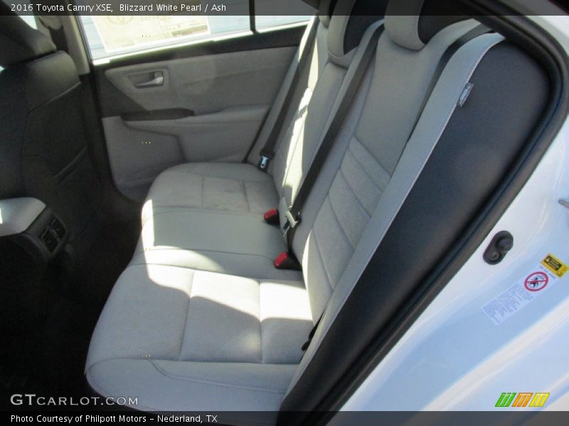 Blizzard White Pearl / Ash 2016 Toyota Camry XSE