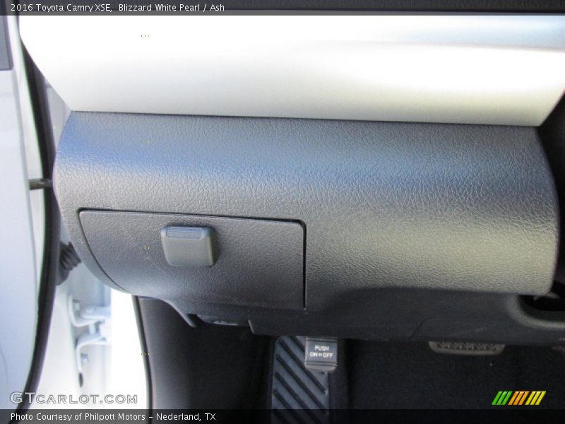 Blizzard White Pearl / Ash 2016 Toyota Camry XSE