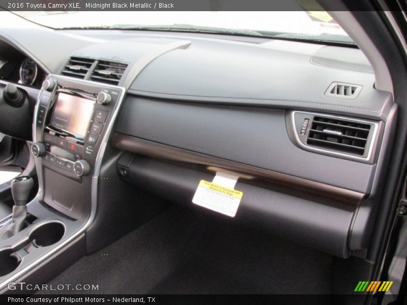 Midnight Black Metallic / Black 2016 Toyota Camry XLE