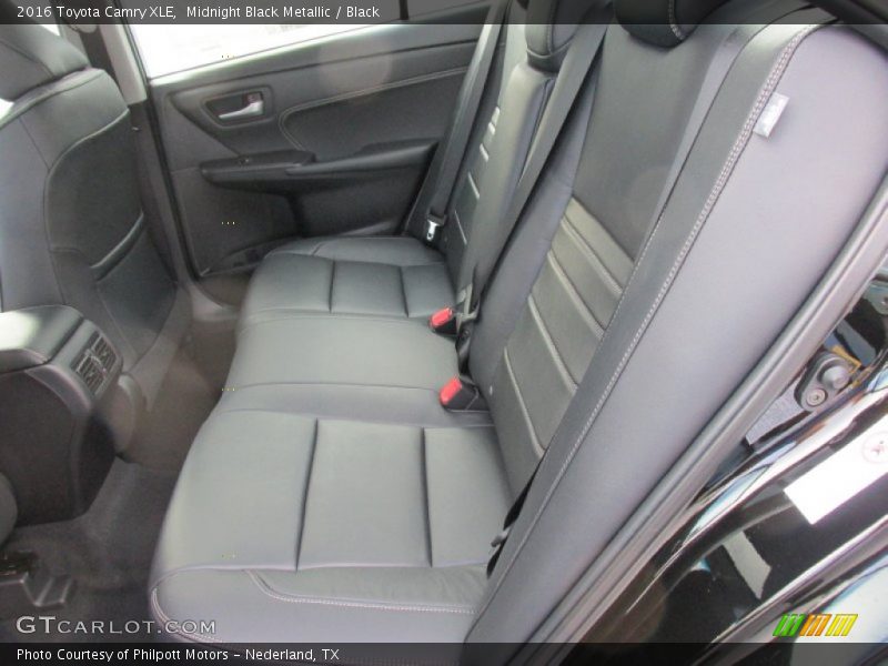 Midnight Black Metallic / Black 2016 Toyota Camry XLE
