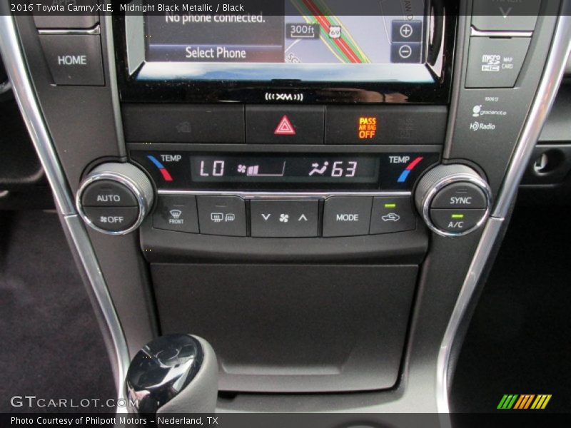 Midnight Black Metallic / Black 2016 Toyota Camry XLE