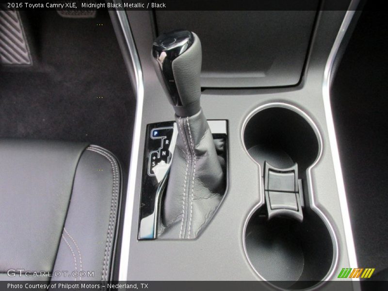 Midnight Black Metallic / Black 2016 Toyota Camry XLE