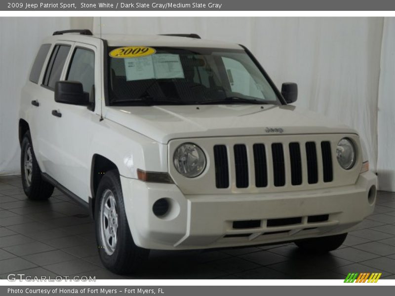 Stone White / Dark Slate Gray/Medium Slate Gray 2009 Jeep Patriot Sport