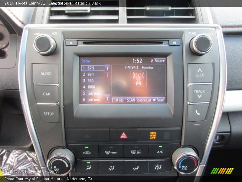 Celestial Silver Metallic / Black 2016 Toyota Camry SE