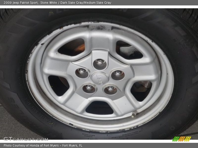 Stone White / Dark Slate Gray/Medium Slate Gray 2009 Jeep Patriot Sport