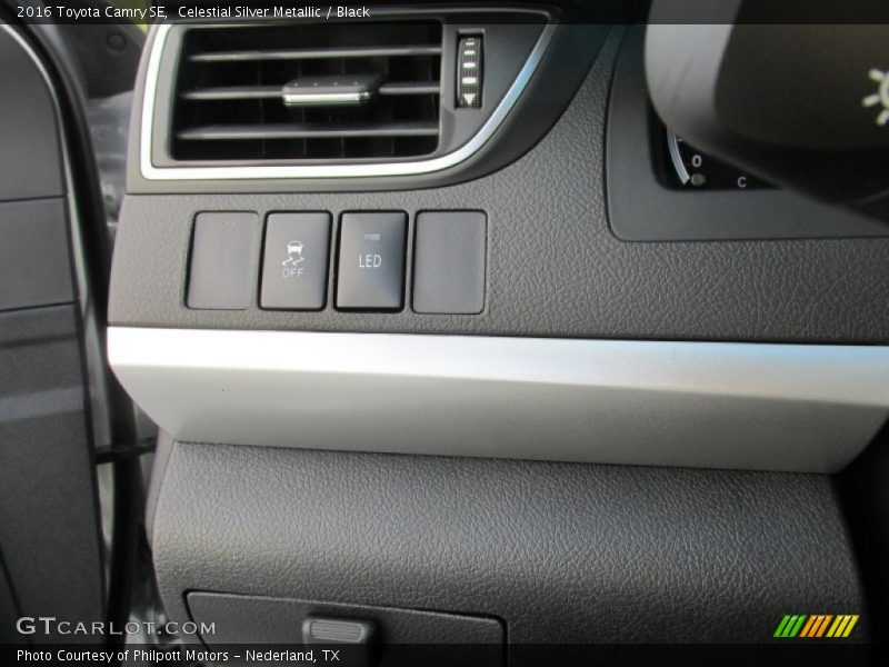 Celestial Silver Metallic / Black 2016 Toyota Camry SE