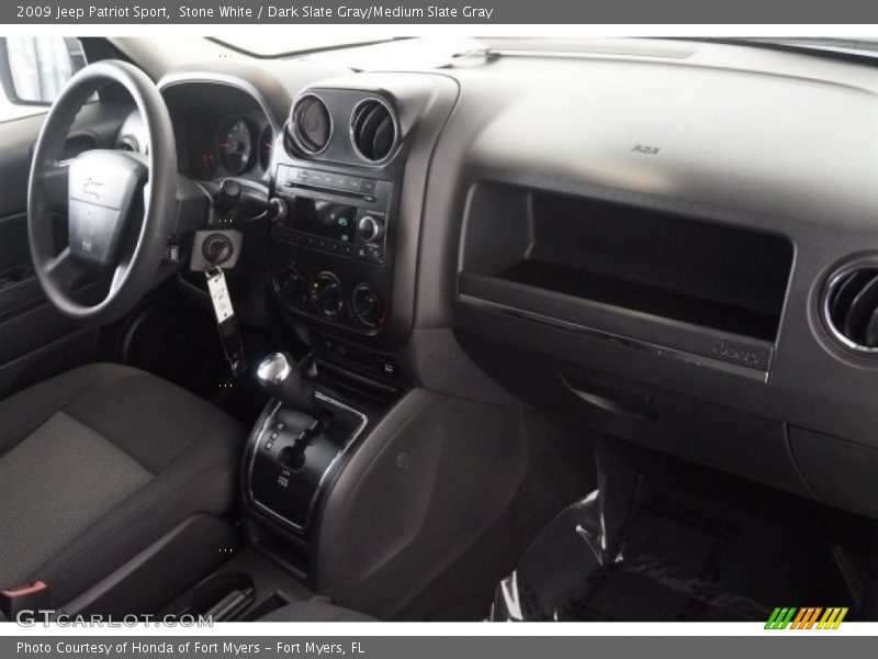 Stone White / Dark Slate Gray/Medium Slate Gray 2009 Jeep Patriot Sport