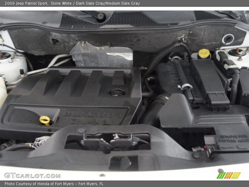 Stone White / Dark Slate Gray/Medium Slate Gray 2009 Jeep Patriot Sport