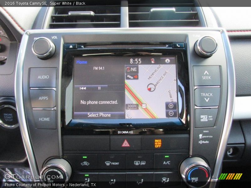 Super White / Black 2016 Toyota Camry SE