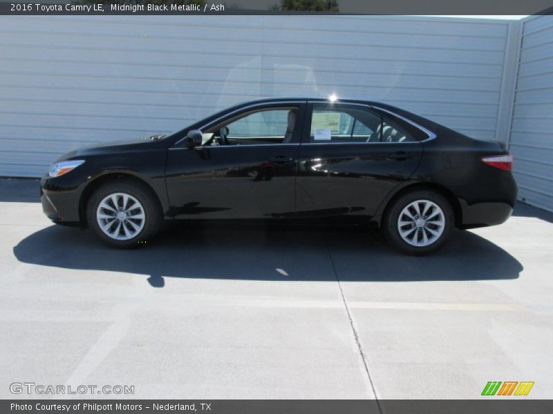 Midnight Black Metallic / Ash 2016 Toyota Camry LE