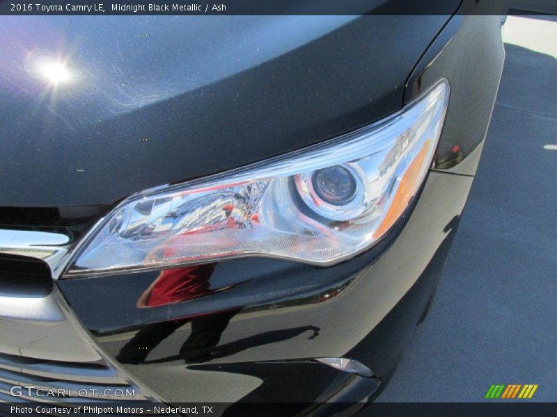 Midnight Black Metallic / Ash 2016 Toyota Camry LE