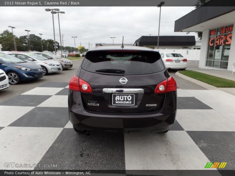 Cayenne Red / Black 2013 Nissan Rogue S