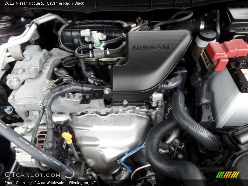 Cayenne Red / Black 2013 Nissan Rogue S