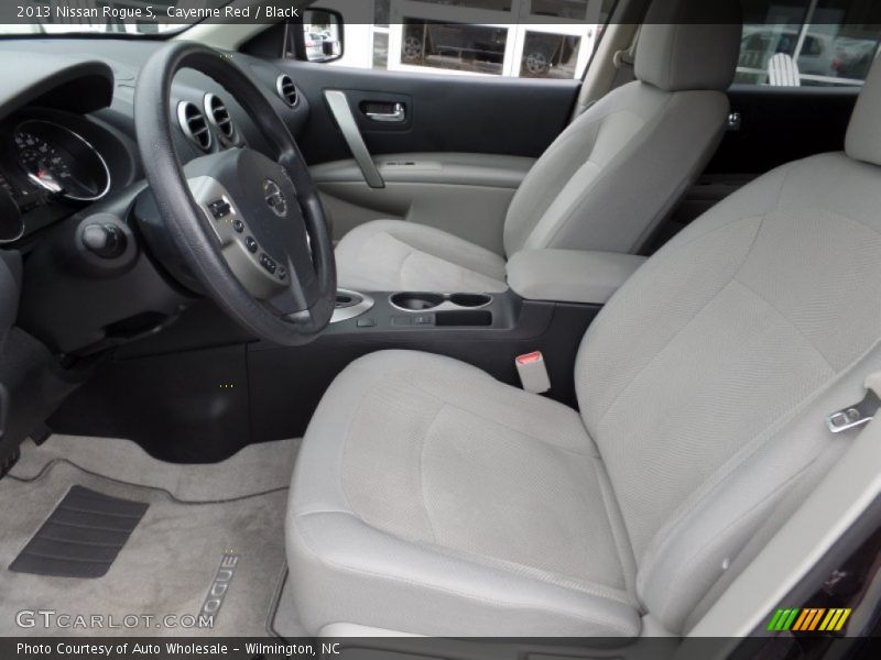 Cayenne Red / Black 2013 Nissan Rogue S