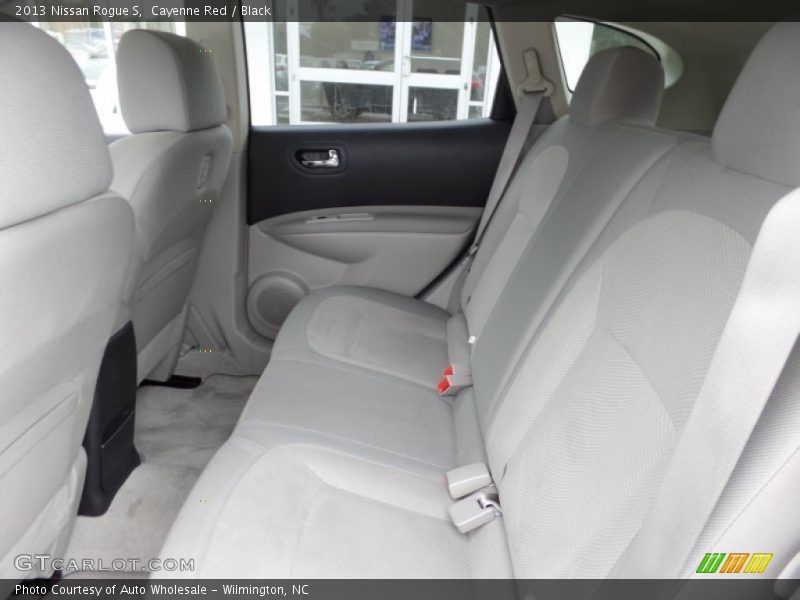 Cayenne Red / Black 2013 Nissan Rogue S