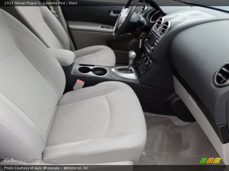 Cayenne Red / Black 2013 Nissan Rogue S