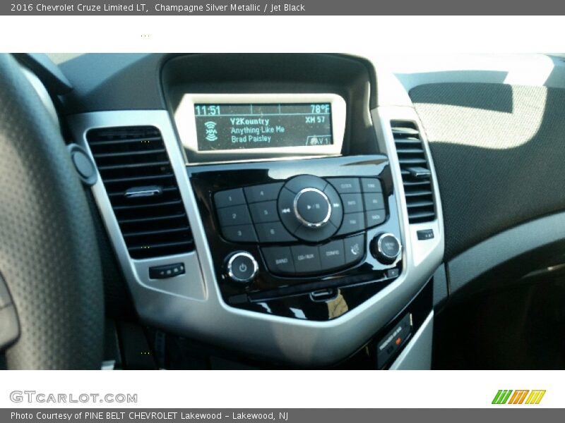 Champagne Silver Metallic / Jet Black 2016 Chevrolet Cruze Limited LT
