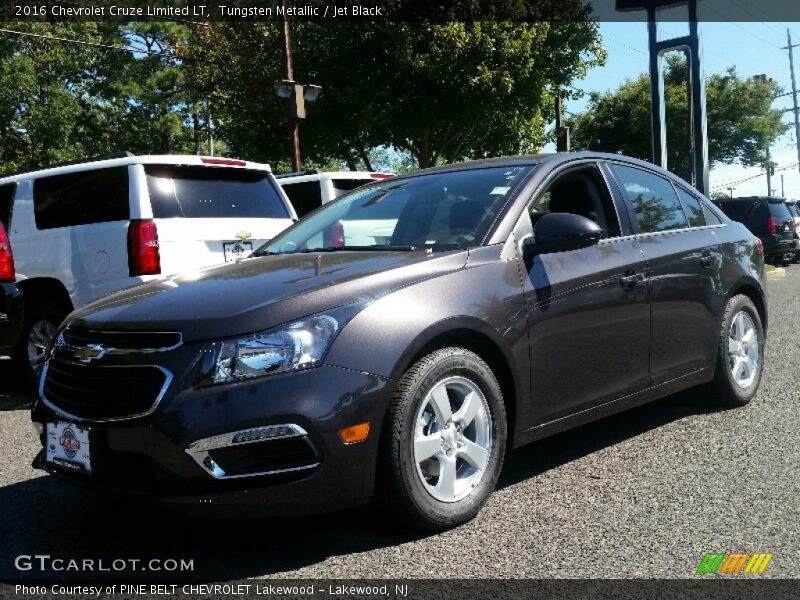 Tungsten Metallic / Jet Black 2016 Chevrolet Cruze Limited LT