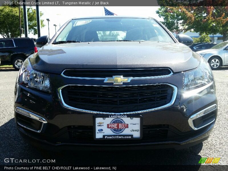 Tungsten Metallic / Jet Black 2016 Chevrolet Cruze Limited LT