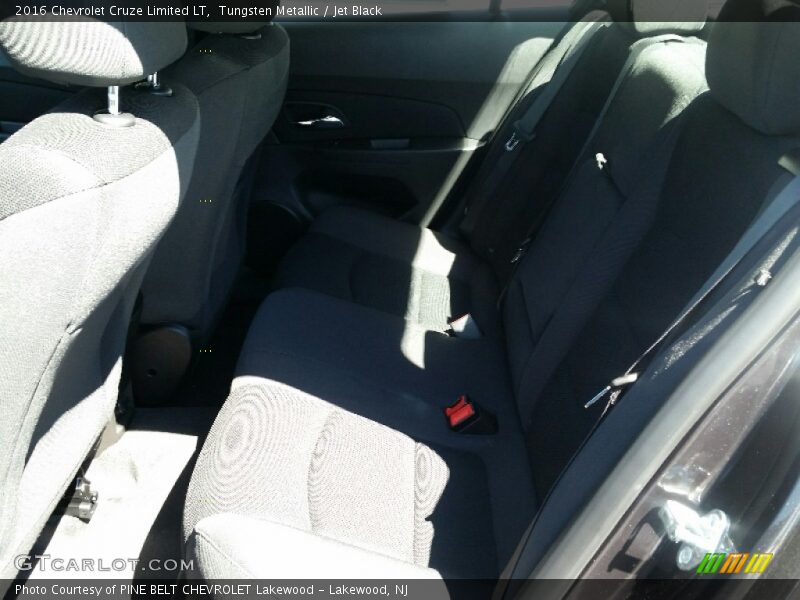 Tungsten Metallic / Jet Black 2016 Chevrolet Cruze Limited LT