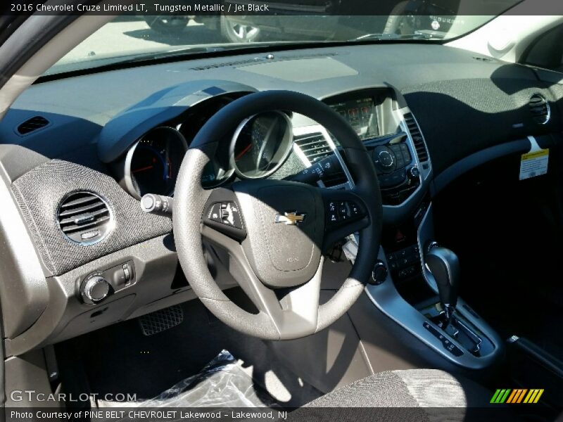 Tungsten Metallic / Jet Black 2016 Chevrolet Cruze Limited LT