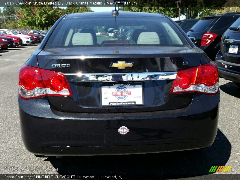 Black Granite Metallic / Medium Titanium 2016 Chevrolet Cruze Limited LT