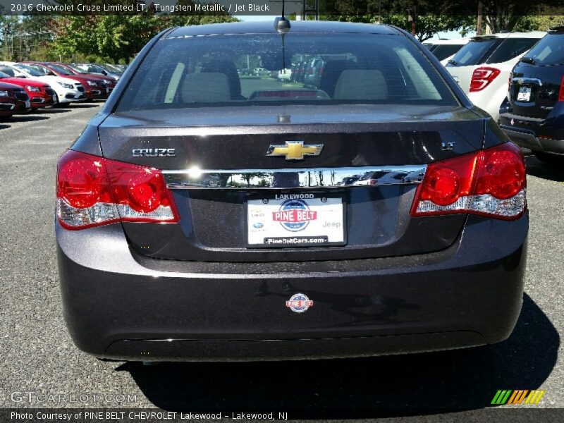 Tungsten Metallic / Jet Black 2016 Chevrolet Cruze Limited LT