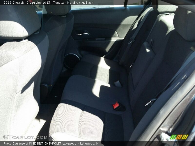 Tungsten Metallic / Jet Black 2016 Chevrolet Cruze Limited LT