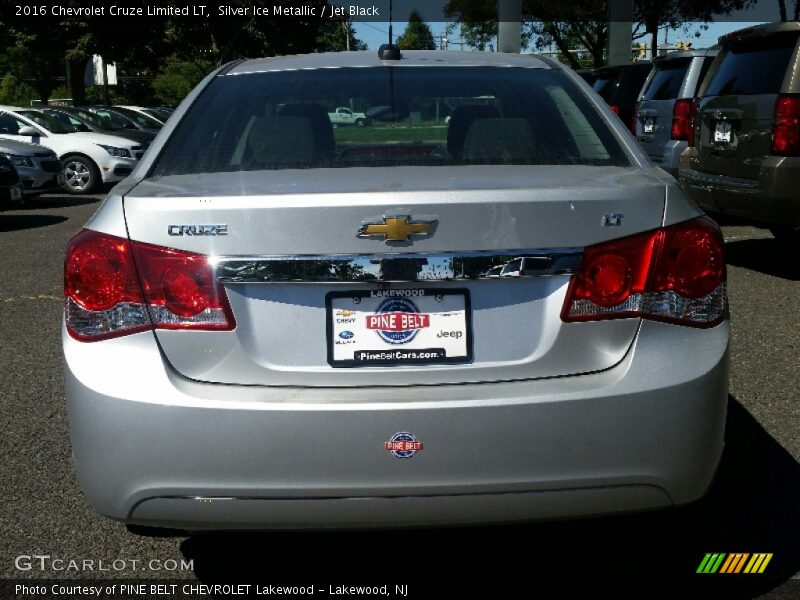 Silver Ice Metallic / Jet Black 2016 Chevrolet Cruze Limited LT