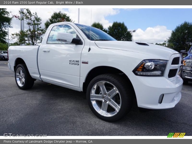 Front 3/4 View of 2016 1500 Sport Regular Cab