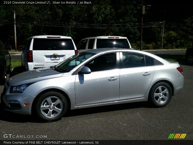 Silver Ice Metallic / Jet Black 2016 Chevrolet Cruze Limited LT