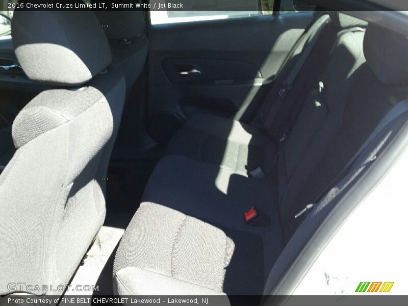 Summit White / Jet Black 2016 Chevrolet Cruze Limited LT