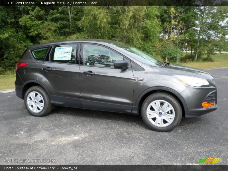 Magnetic Metallic / Charcoal Black 2016 Ford Escape S