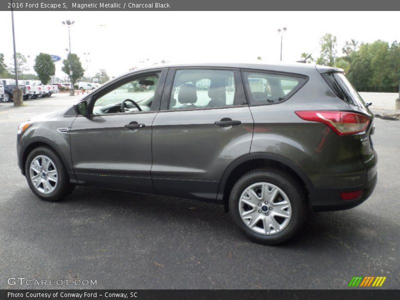 Magnetic Metallic / Charcoal Black 2016 Ford Escape S