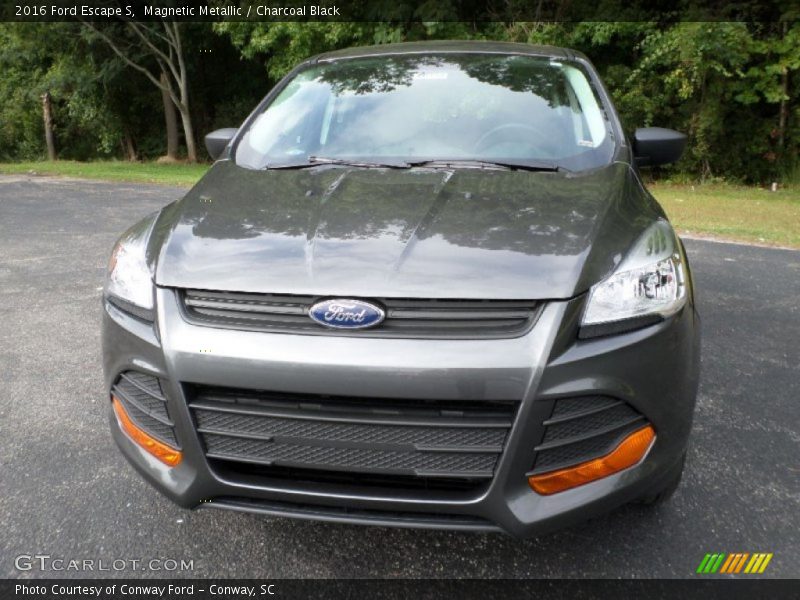 Magnetic Metallic / Charcoal Black 2016 Ford Escape S