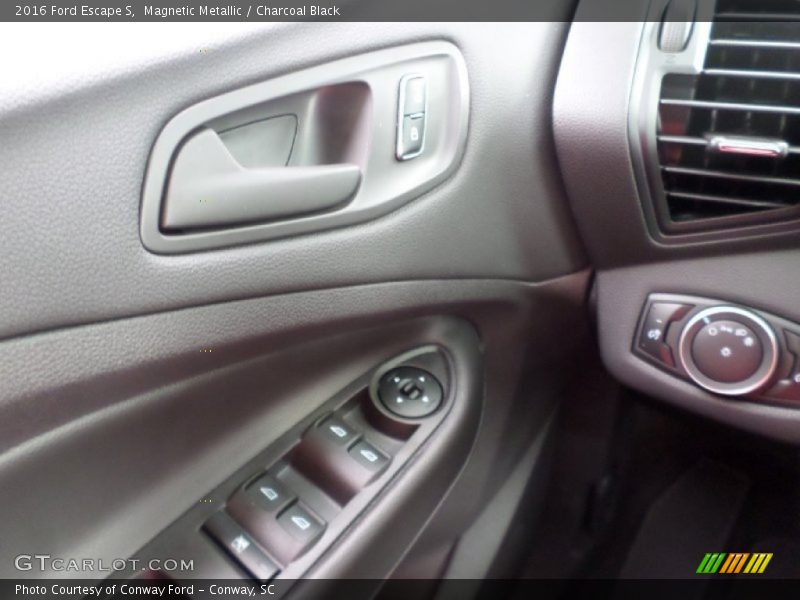 Magnetic Metallic / Charcoal Black 2016 Ford Escape S