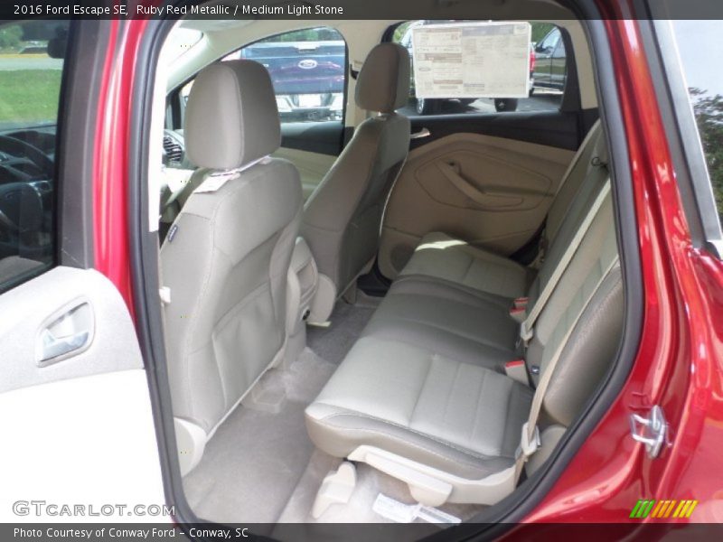 Ruby Red Metallic / Medium Light Stone 2016 Ford Escape SE