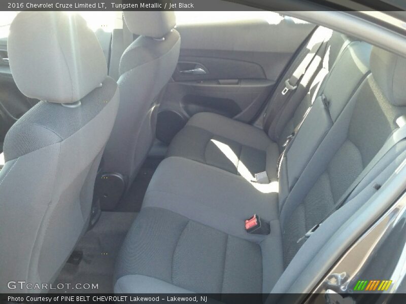 Tungsten Metallic / Jet Black 2016 Chevrolet Cruze Limited LT