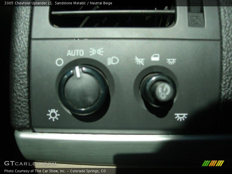 Sandstone Metallic / Neutral Beige 2005 Chevrolet Uplander LS