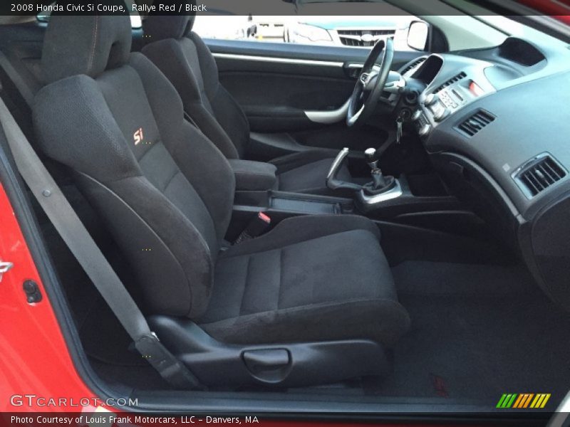 Front Seat of 2008 Civic Si Coupe