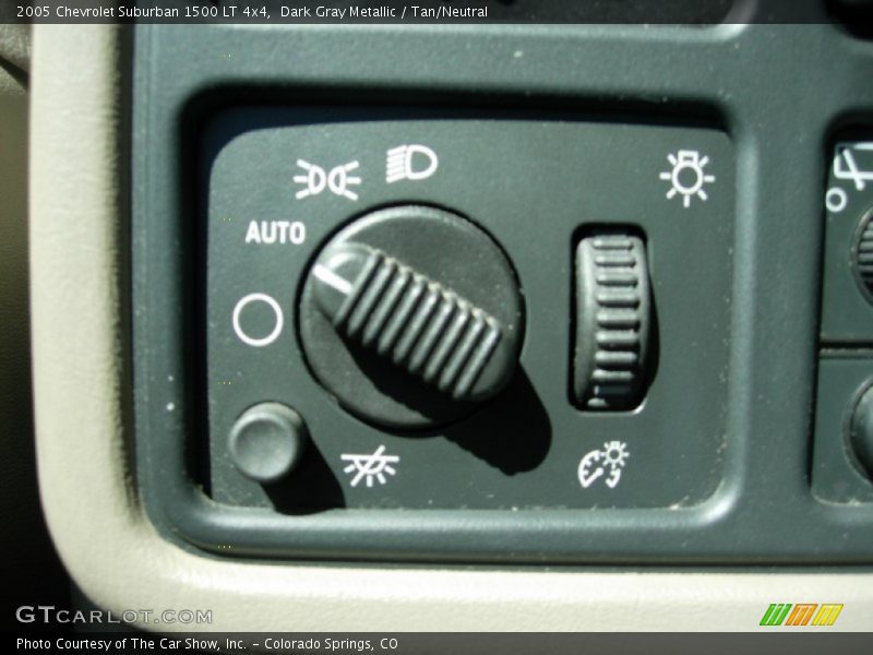 Dark Gray Metallic / Tan/Neutral 2005 Chevrolet Suburban 1500 LT 4x4